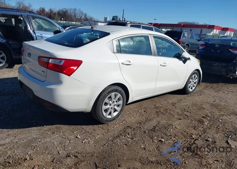 2015 Kia Rio Lx z USA, uszkodzony, nr VIN KNADM4A37F6466629